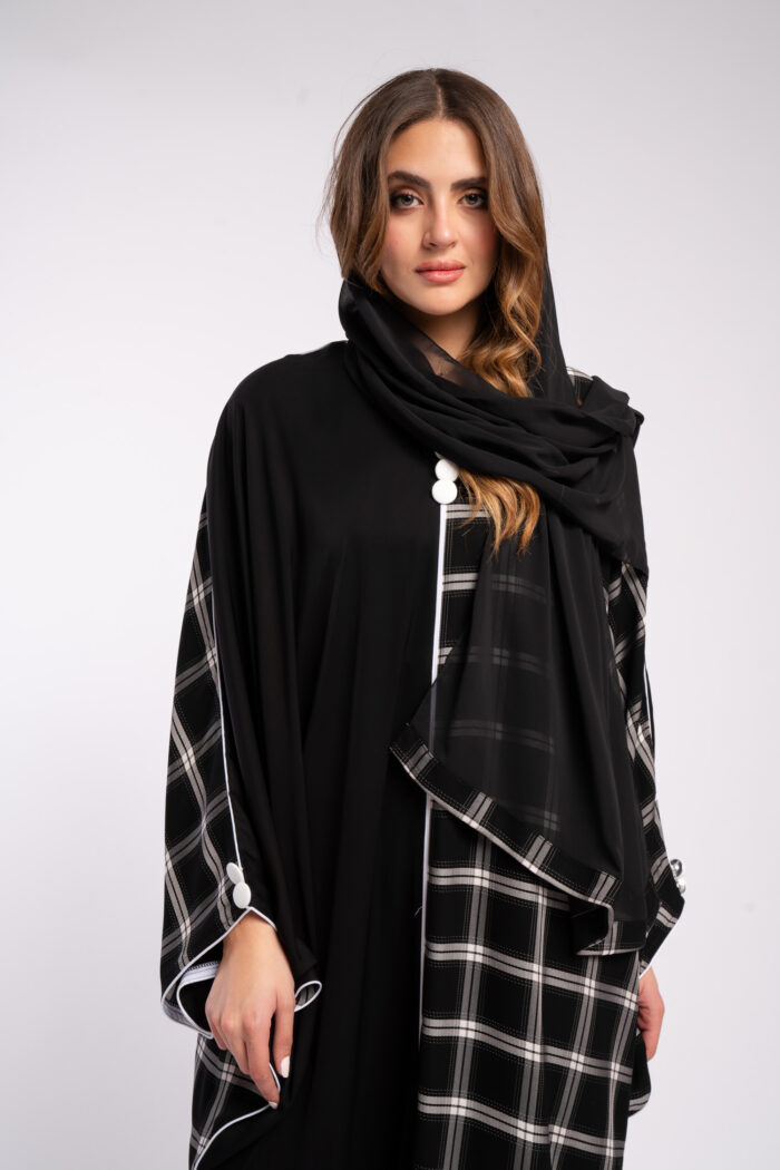 عباية اسود خروج مع طباعة - Image 17