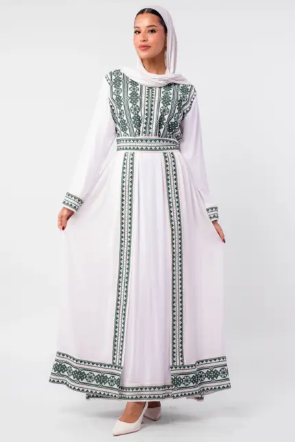 فستان بطابع فلسطيني