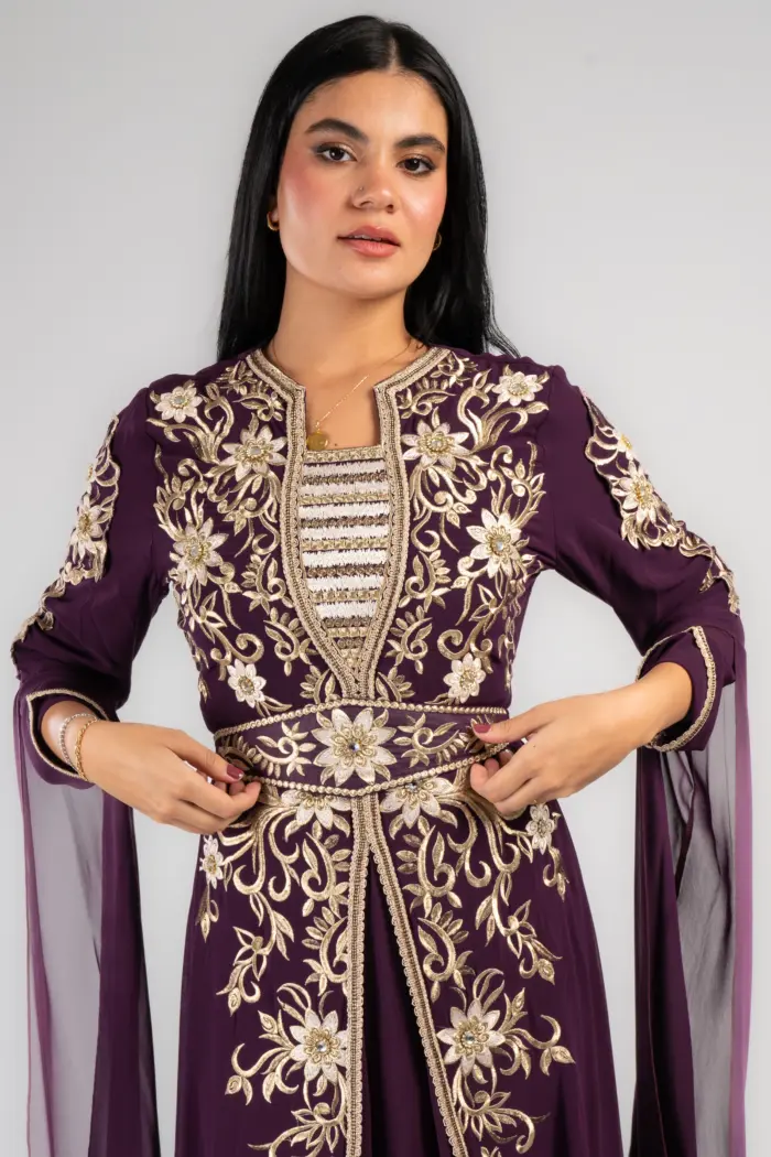 Long sleeved istikbal abaya - Image 2